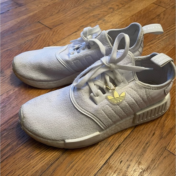 ADIDAS Women’s NMD R1 Triple White Size 9 - Picture 6 of 11